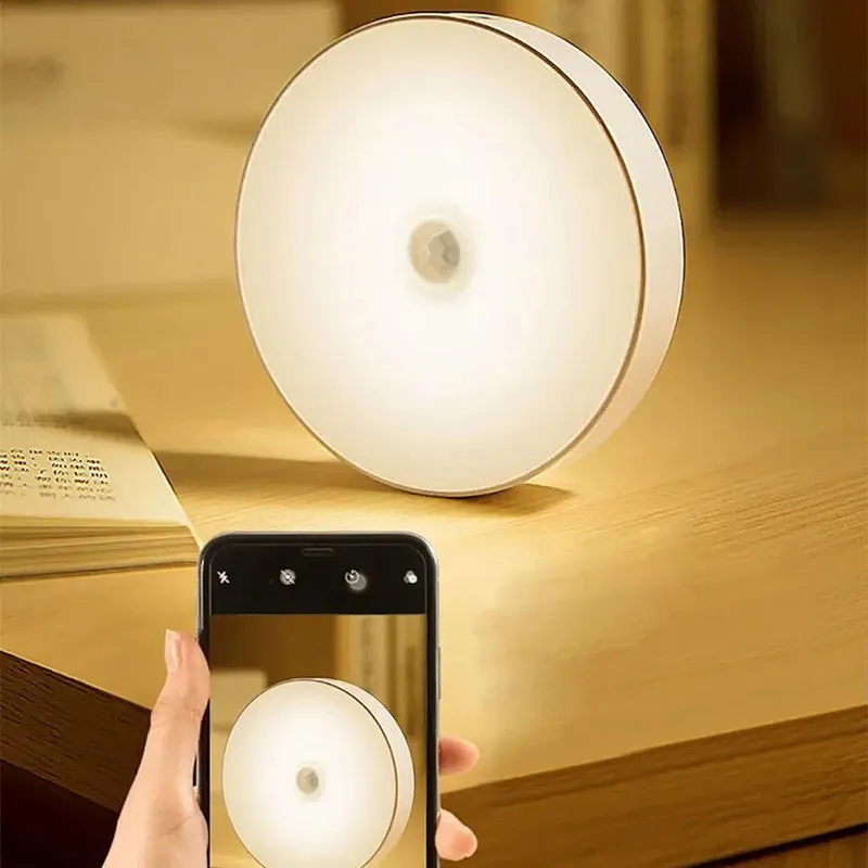 Veilleuse LED rechargeable à détecteur de mouvement USB pour chambre, escalier, couloir et placard 4