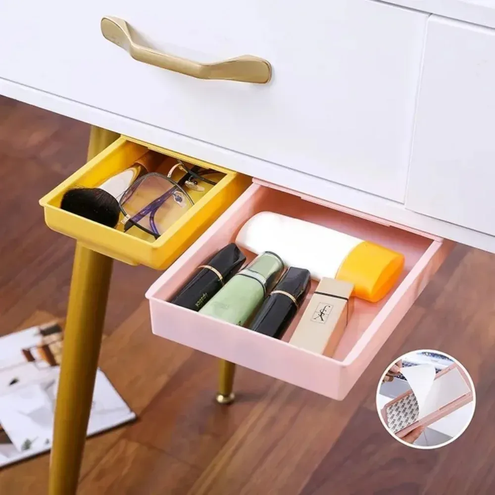 Gros plan sur le tiroir de rangement de bureau