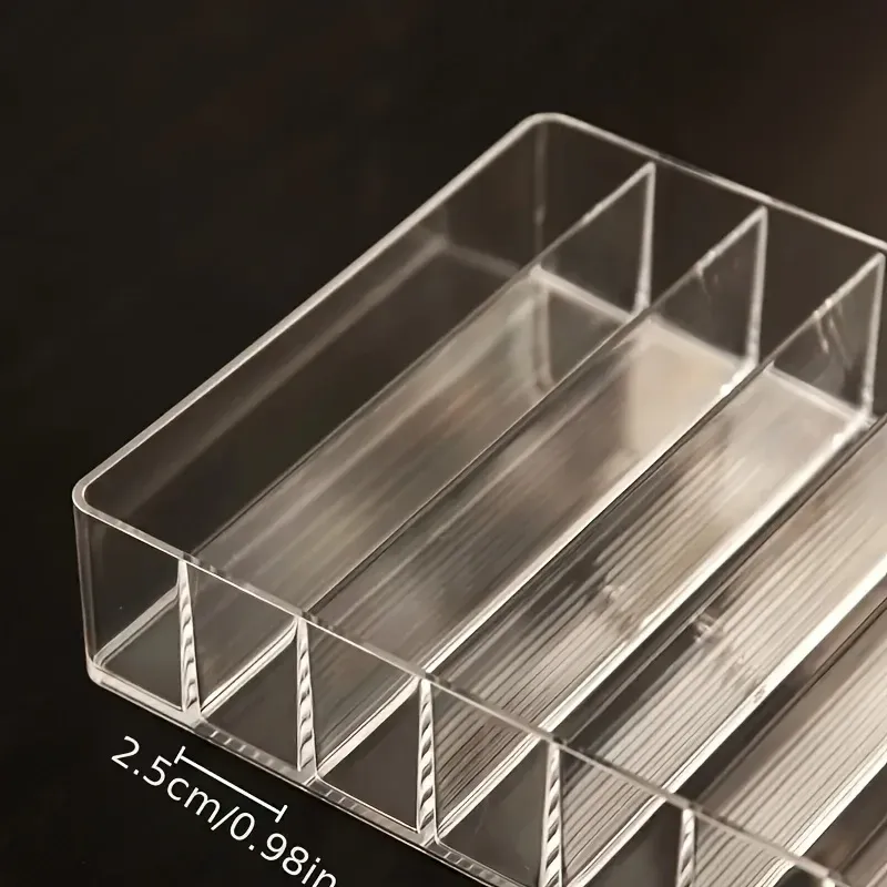 Organisateur de maquillage transparent en situation d'usage