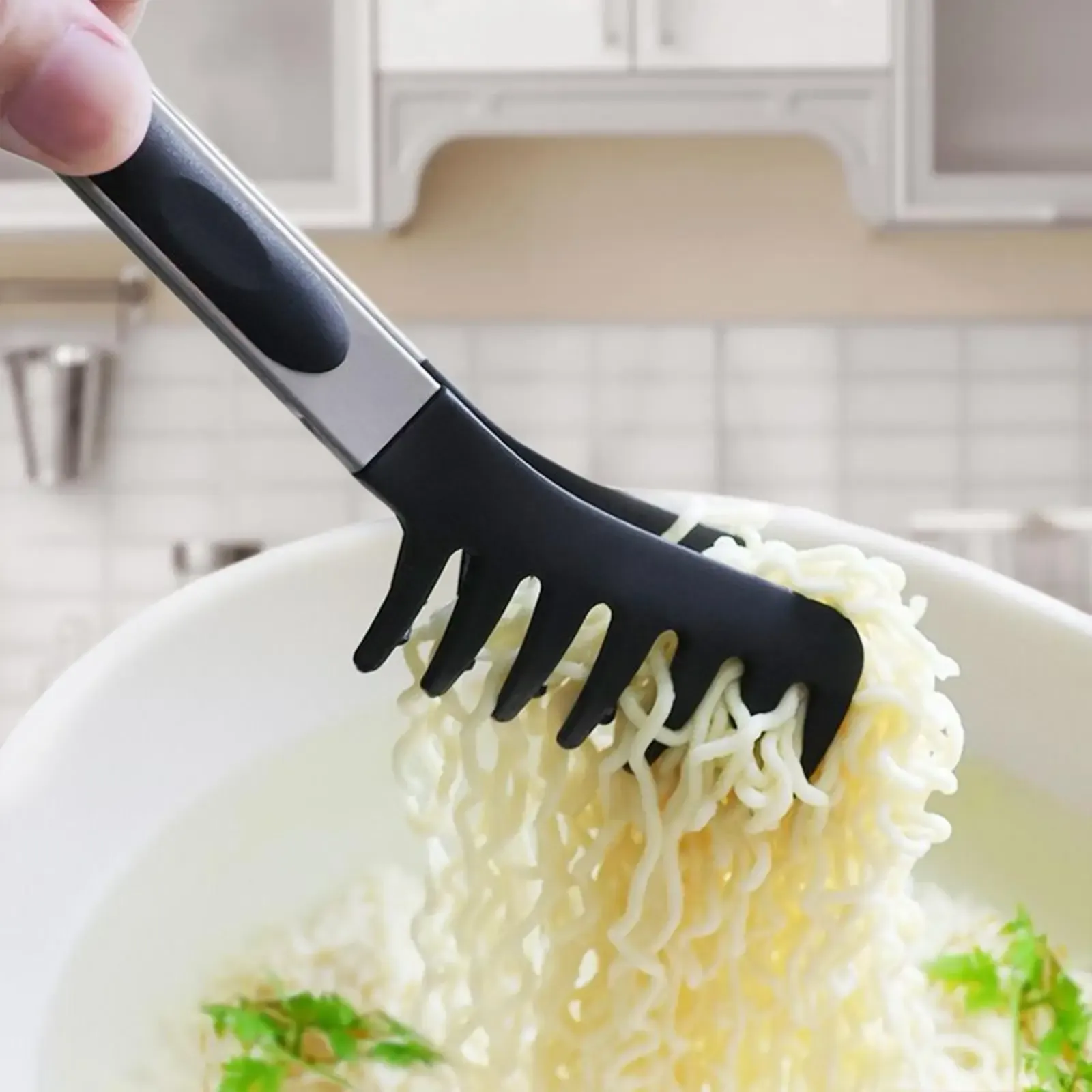 Pince de cuisine en silicone, vue d'ensemble