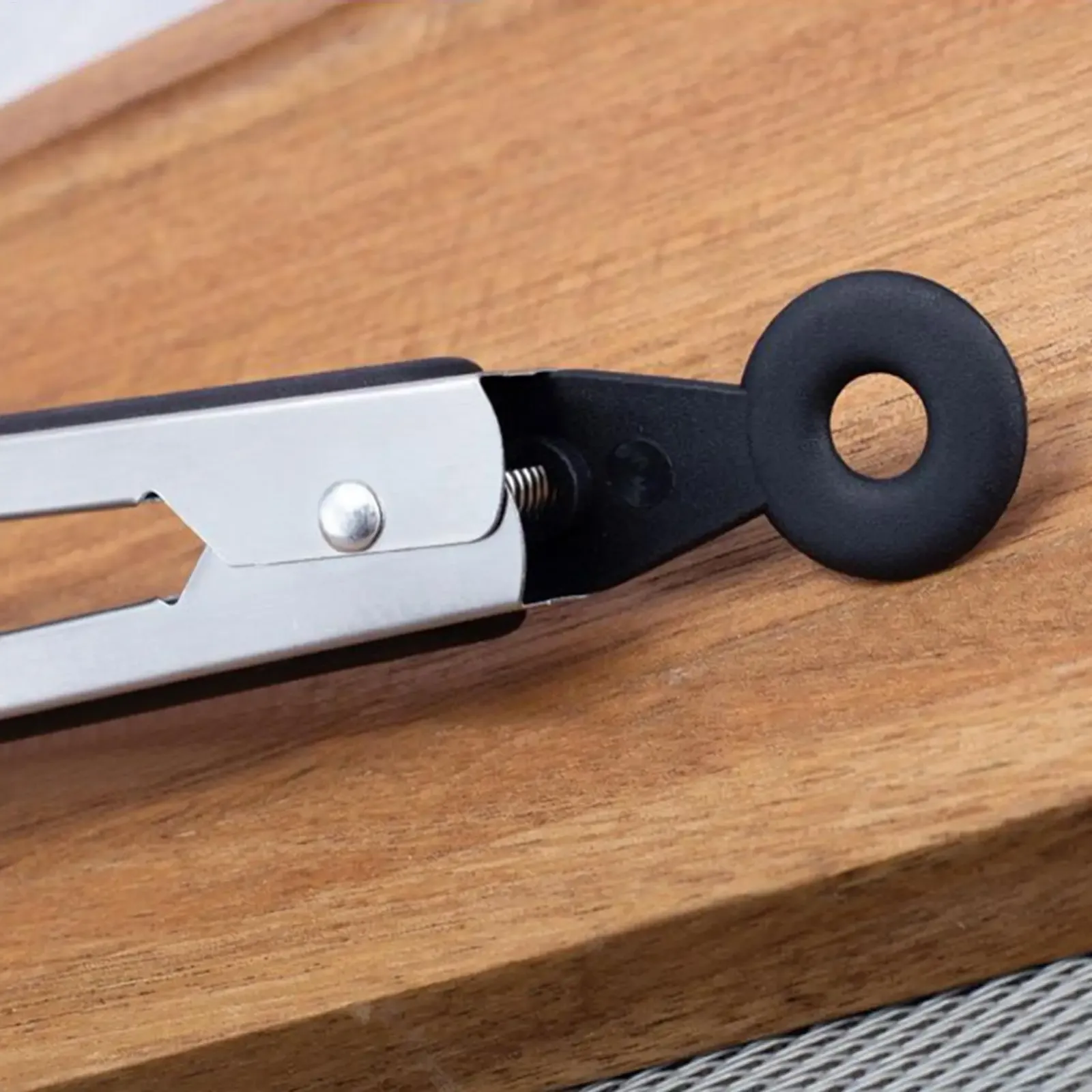 Pince de cuisine en silicone, finition