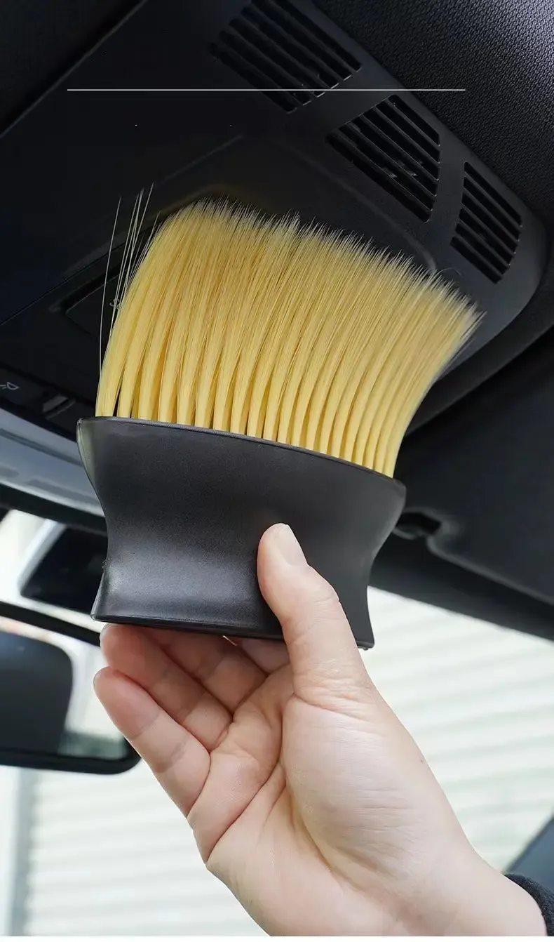 Brosse de nettoyage intérieur, détail de la prise en main