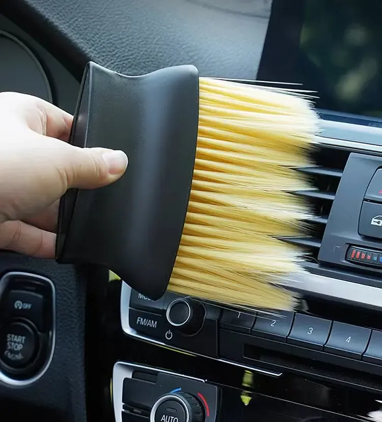 Brosse douce pour voiture, finition soignée