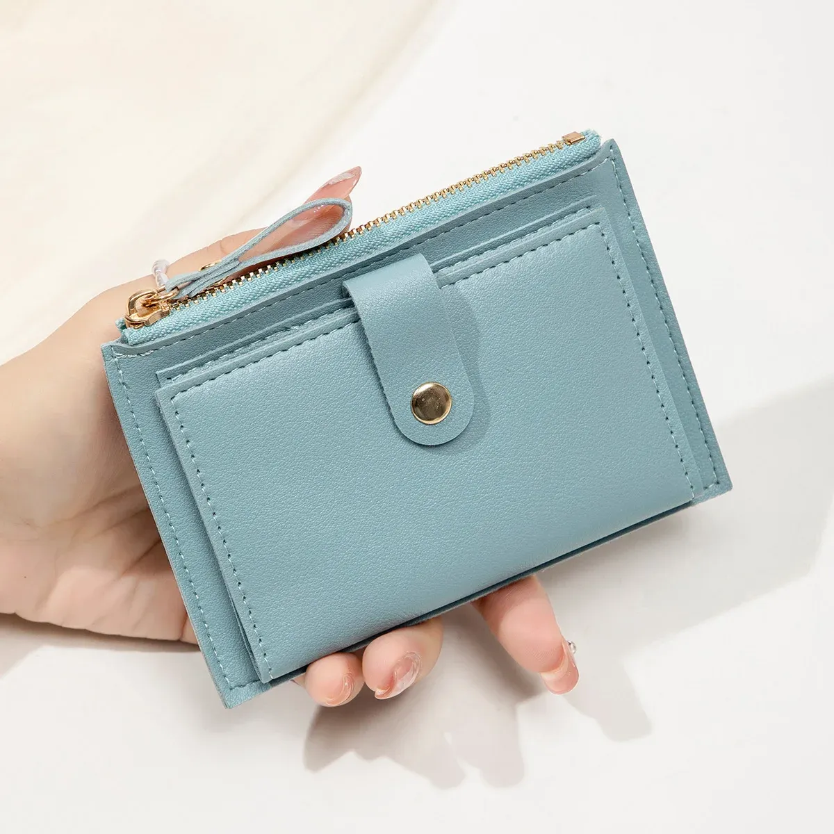 Porte-cartes femme, détail des cartes