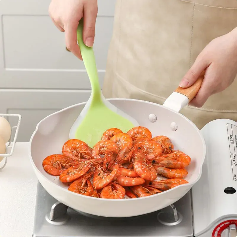 Ustensiles antiadhésifs polyvalents – Spatule à œufs en silicone, grande spatule retourne-crêpes et retourneur d'œufs pour la cuisine et la pâtisserie 3