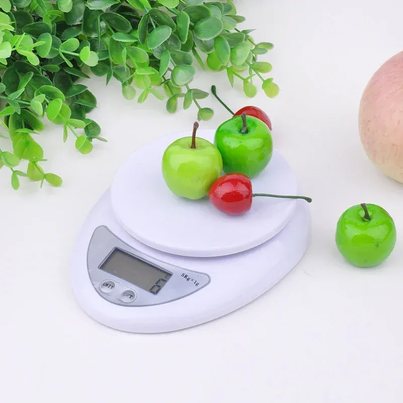 Balance numérique portable LED 5 kg avec plateau 4