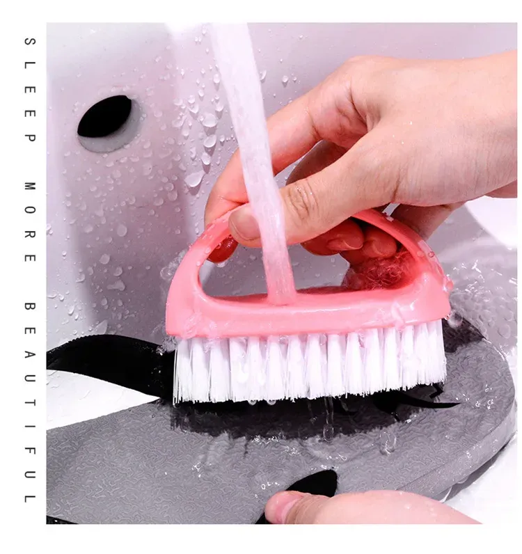 Brosse de nettoyage aux couleurs vives