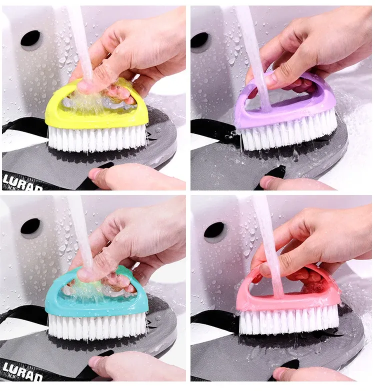 Brosse de nettoyage dans son usage quotidien