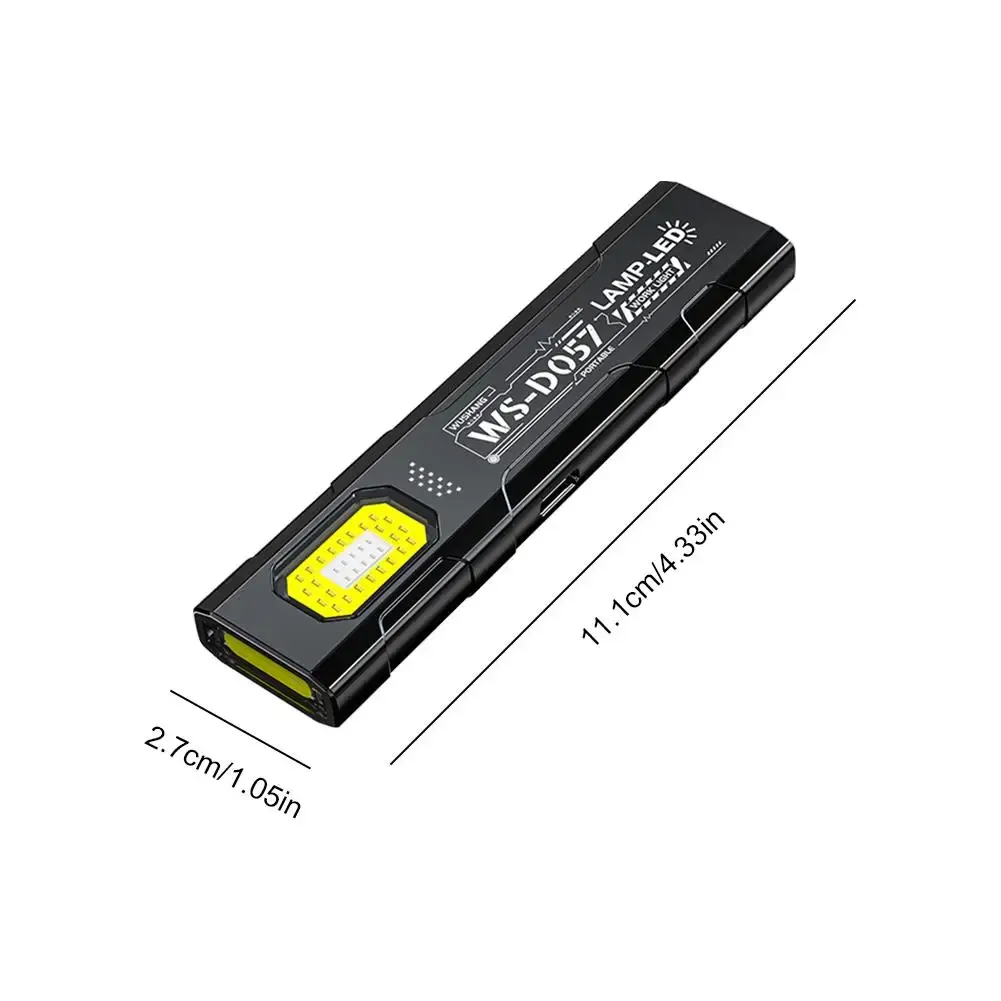 Lampe torche LED compacte présentée de face