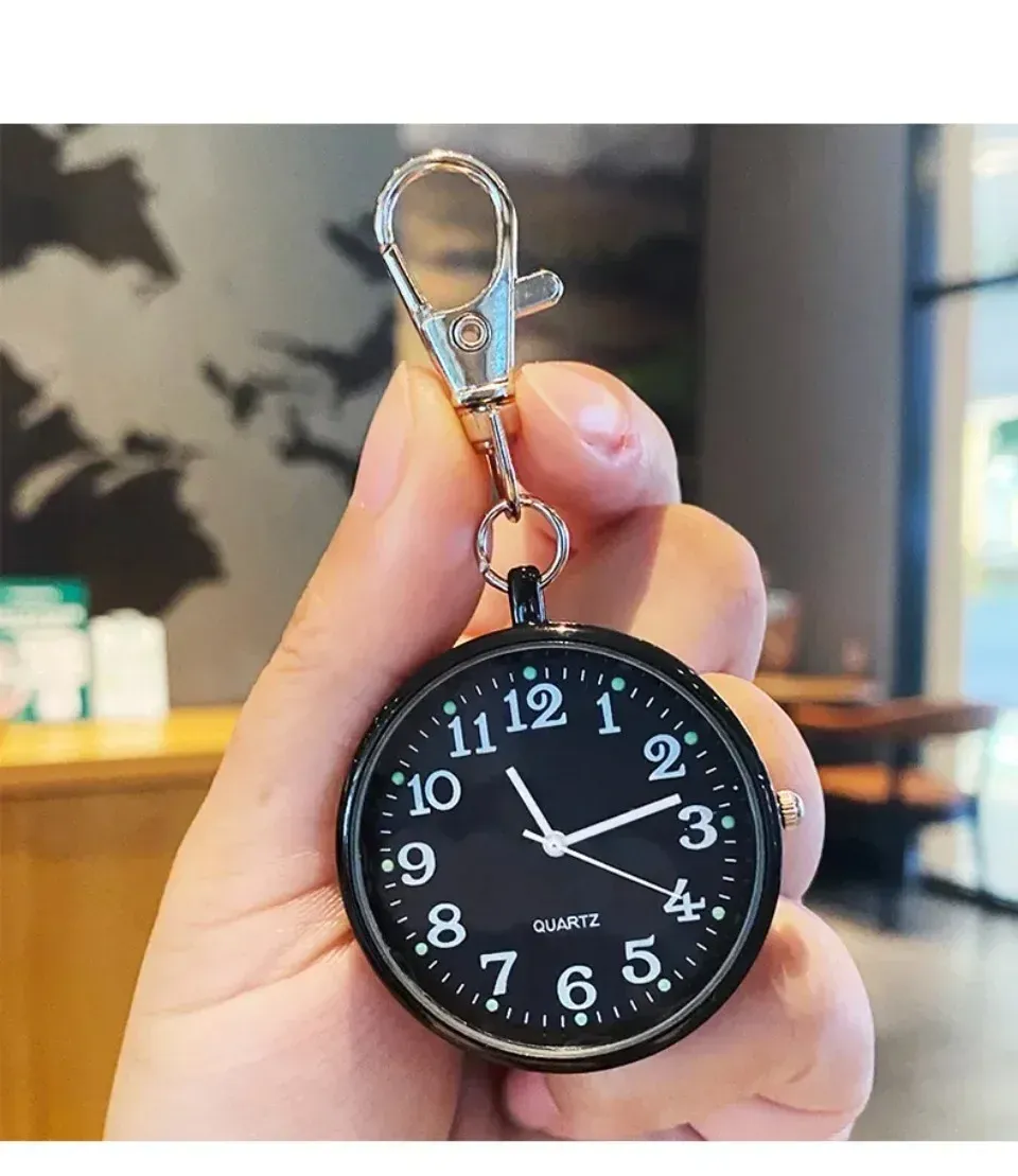Montre minimaliste avec porte-clés, idéale en cadeau
