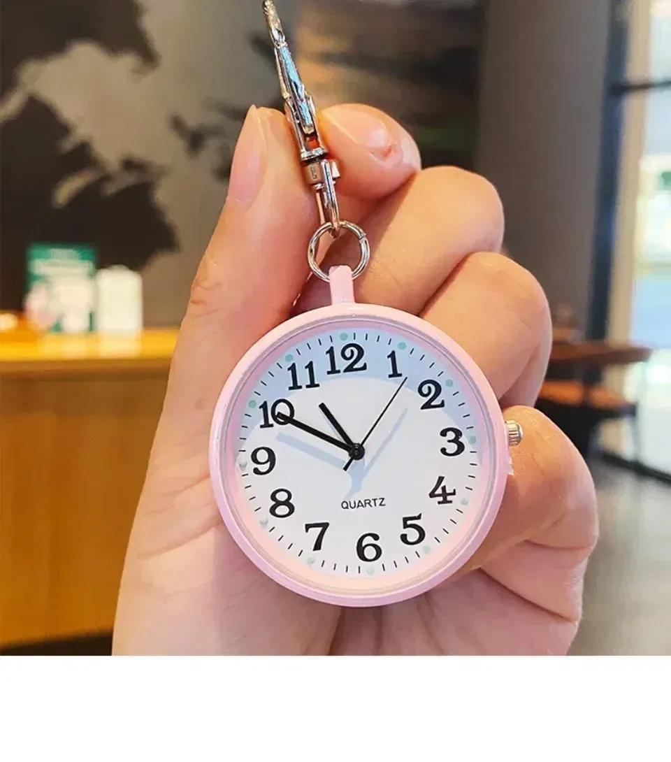 Montre de poche à quartz au design épuré