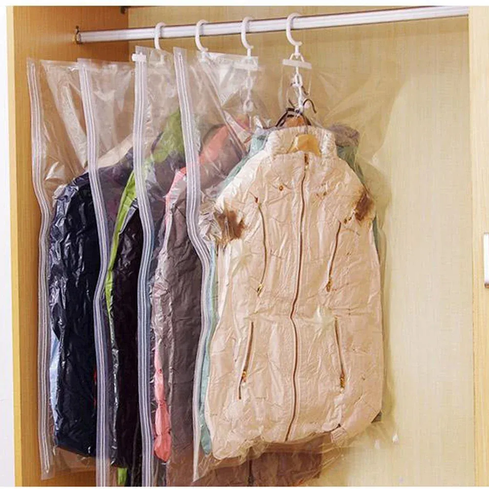 Sacs de rangement sous vide suspendus, détail des matières