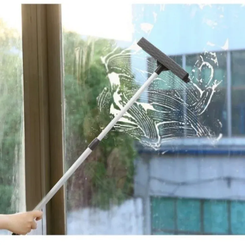 Détail de la brosse de nettoyage de vitres
