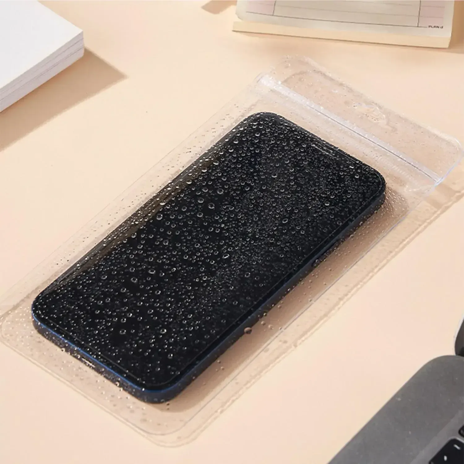 Pochette étanche pour activités nautiques