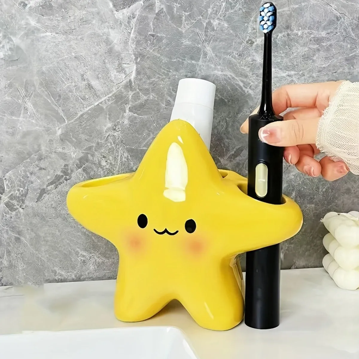Porte-brosse à dents en forme d'étoile autoportant avec motif de visage mignon, organisateur de salle de bain pour brosse à dents et dentifrice 4