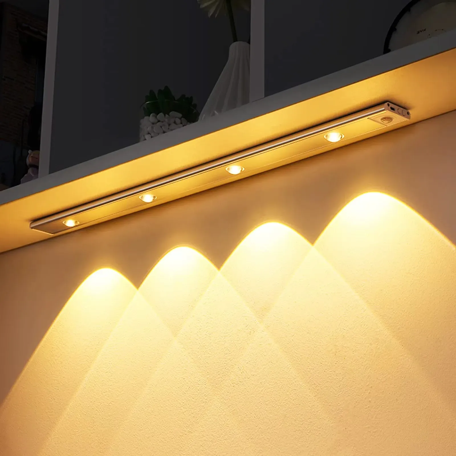 Lumière de placard en contexte de vie