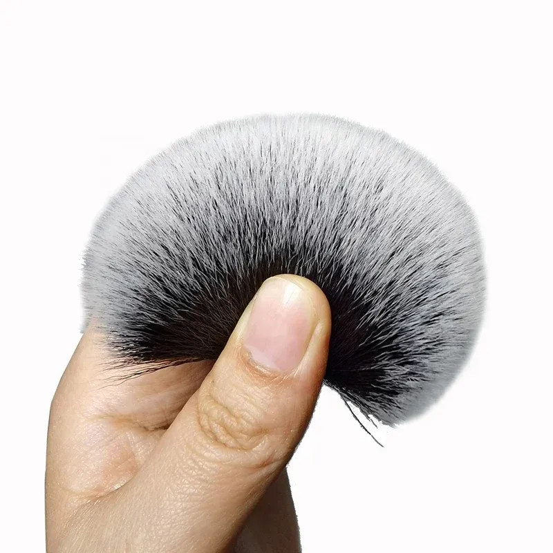Brosses souples pour habitacle