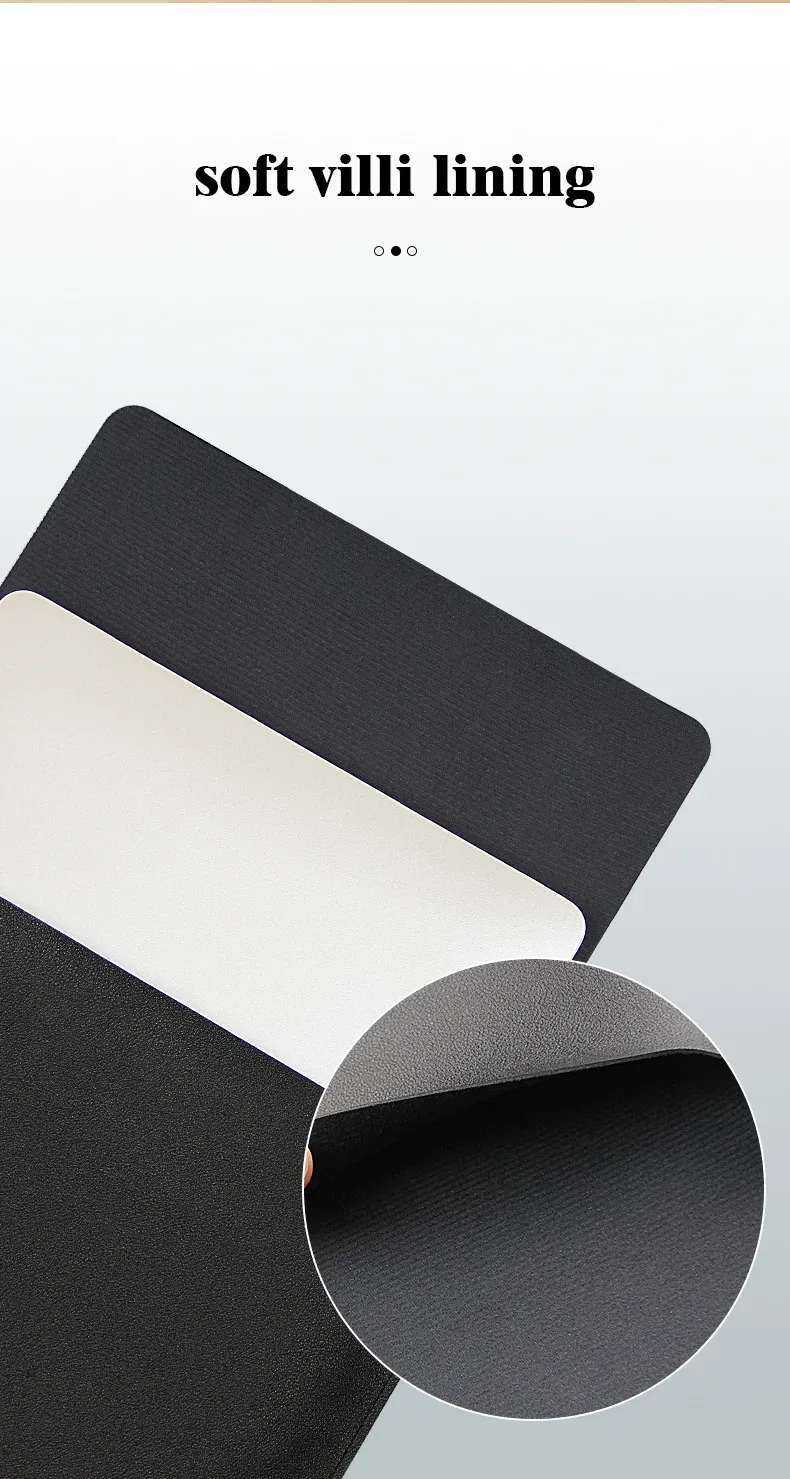 Housse pour ordinateur portable avec accessoires