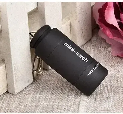 Mini lampe torche LED rechargeable par USB, étanche, avec porte-clés, pour la maison, la randonnée et le camping 9
