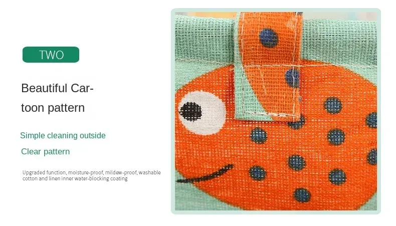 Panier à linge dans une chambre d'enfant