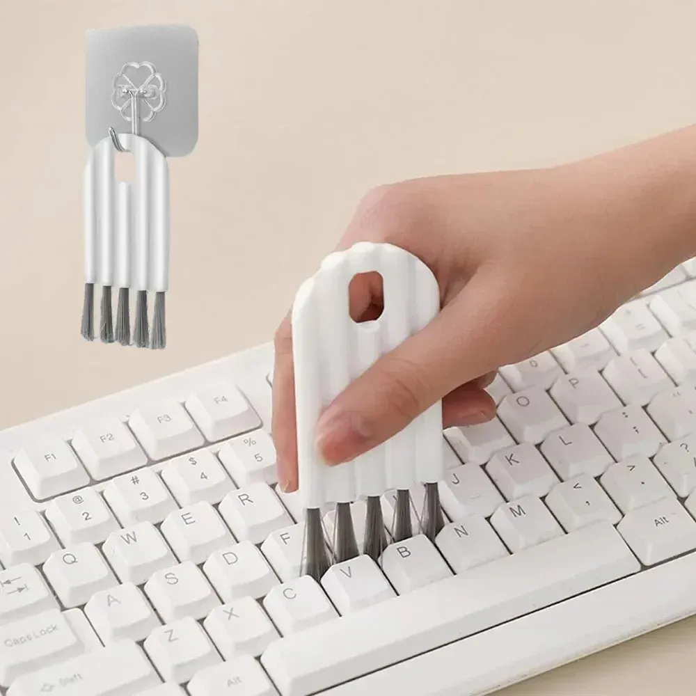 Brosse à écart flexible multifonctionnelle