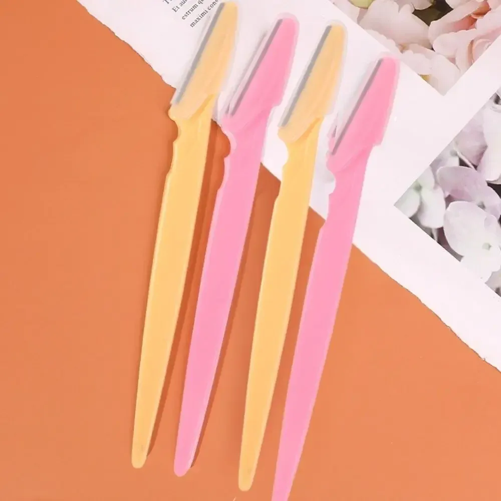 Accessoire de soin pour sourcils et visage