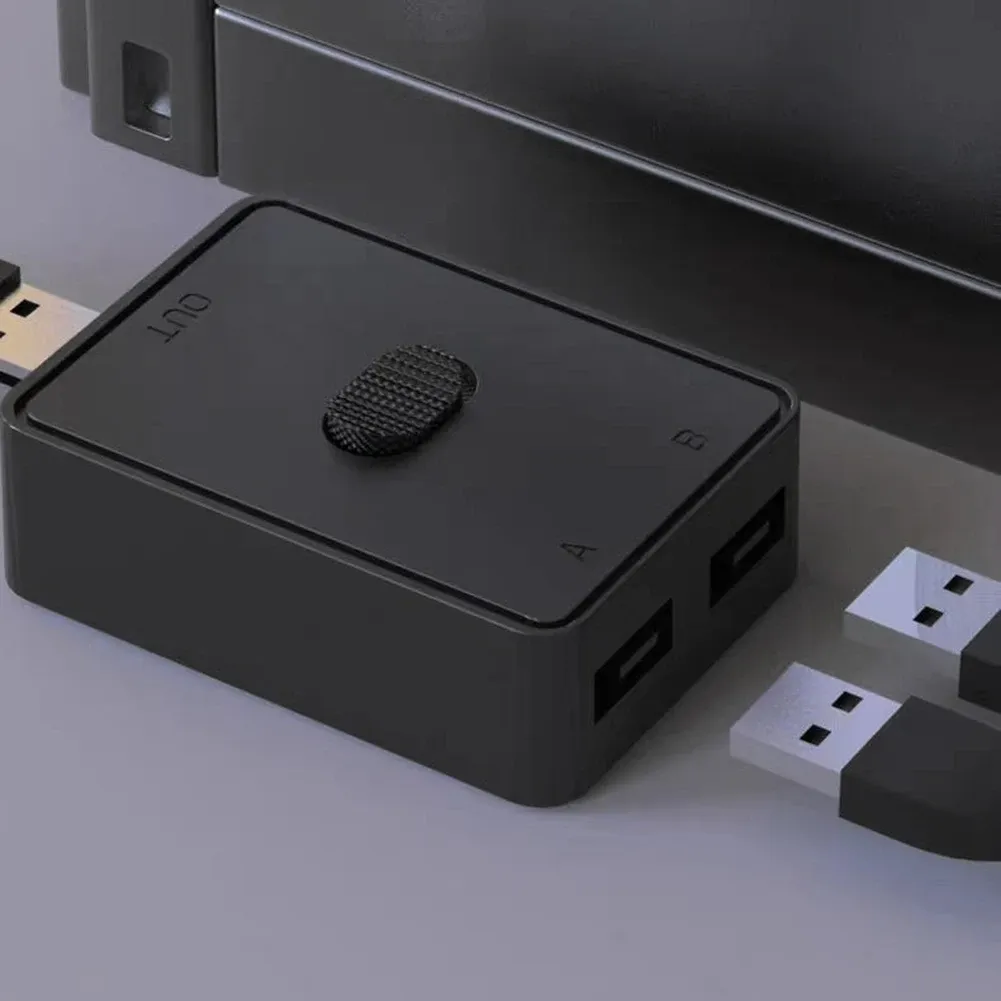 Commutateur KVM USB 3.0 bidirectionnel en situation de bureau