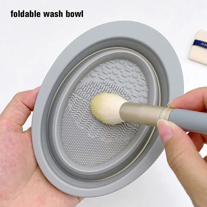 Bol de nettoyage pliable en situation