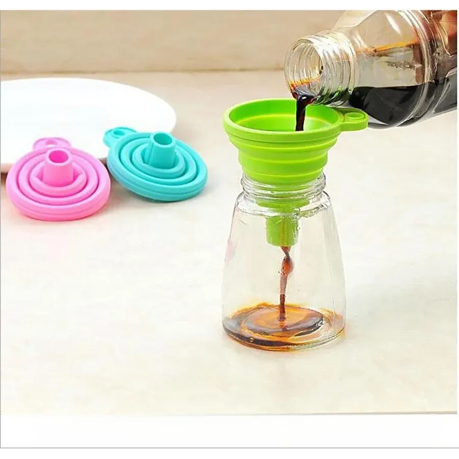 Transfert de liquide avec entonnoir en silicone