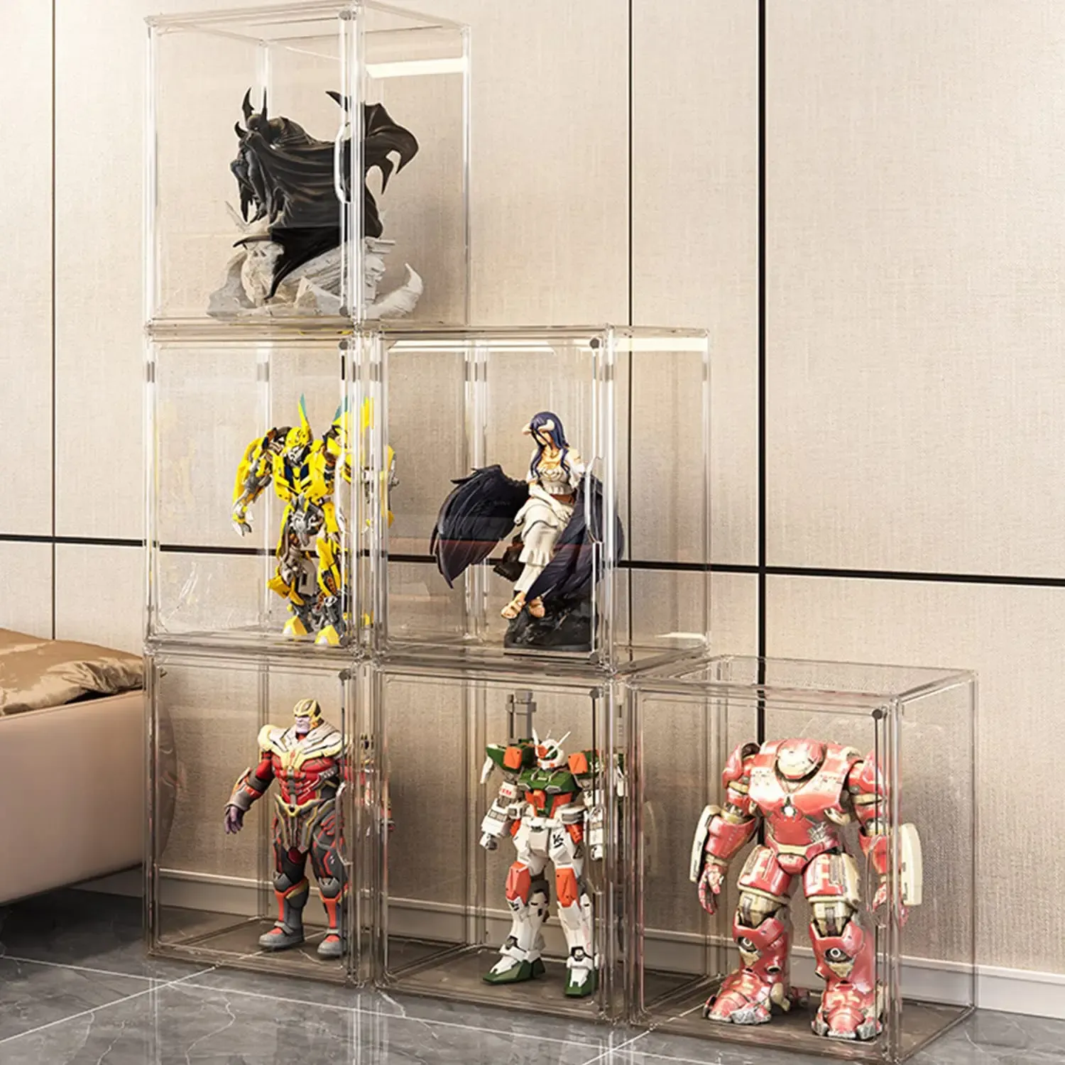 Organisation des figurines dans le rangement en acrylique
