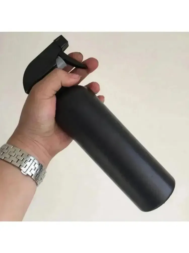 Flacon pulvérisateur pour usage domestique