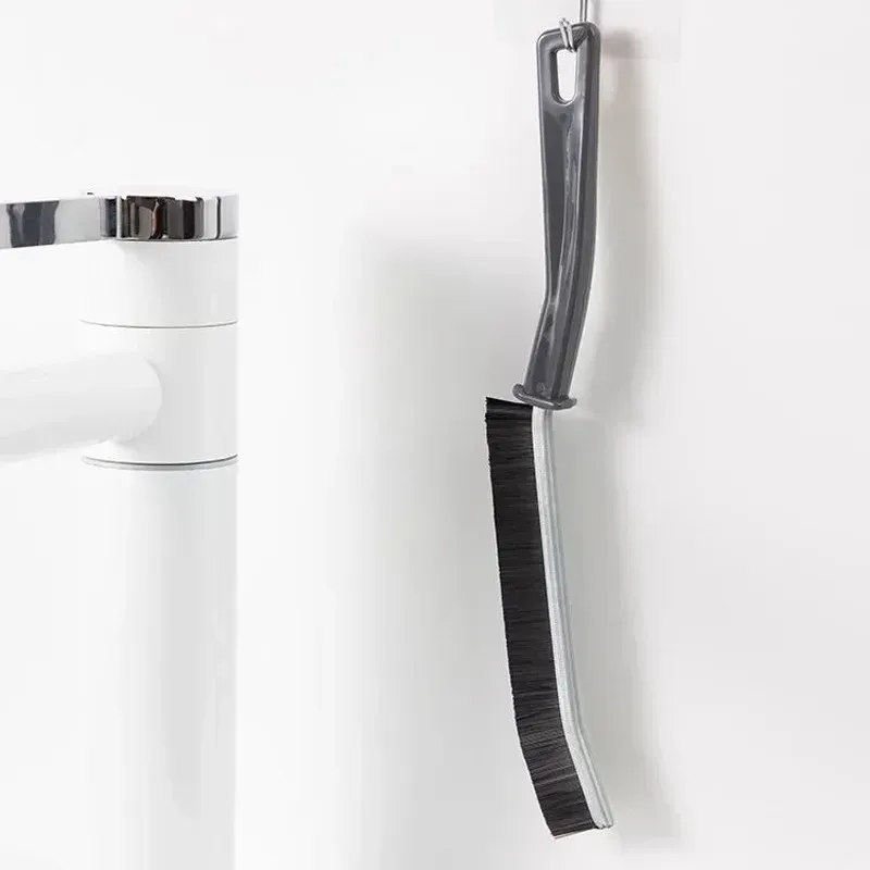 Brosse de nettoyage pour joints de carrelage