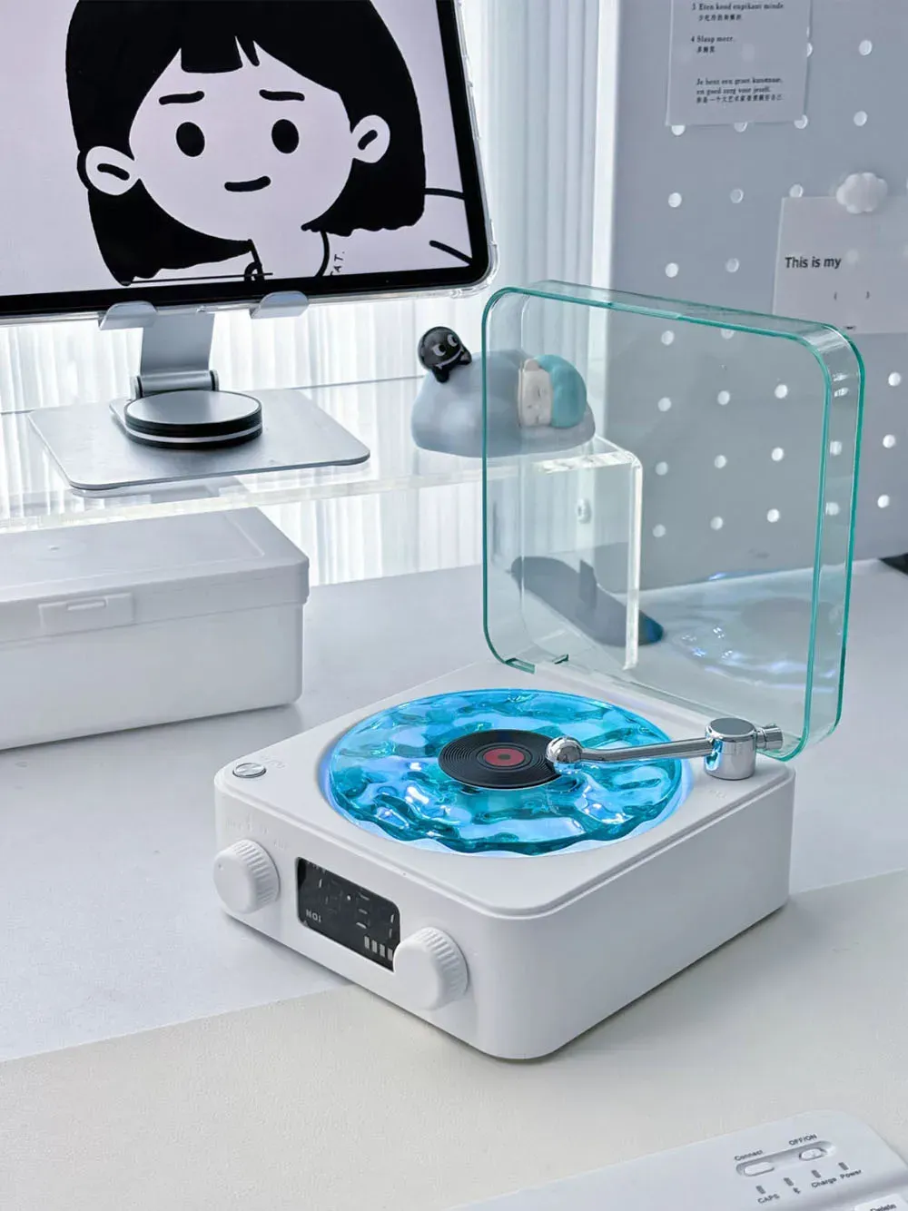 Gros plan sur le design de l'enceinte rétro