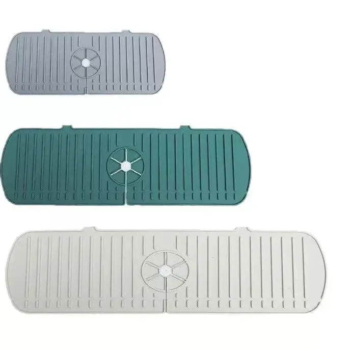 Protection anti-éclaboussures pour évier en silicone, vue rapprochée