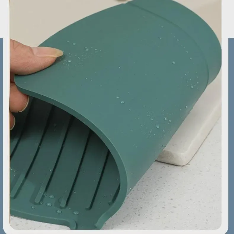 Protection anti-éclaboussures pour évier en silicone, finition soignée