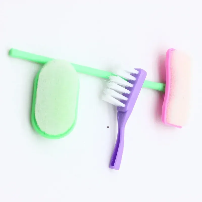 Accessoires miniatures de nettoyage