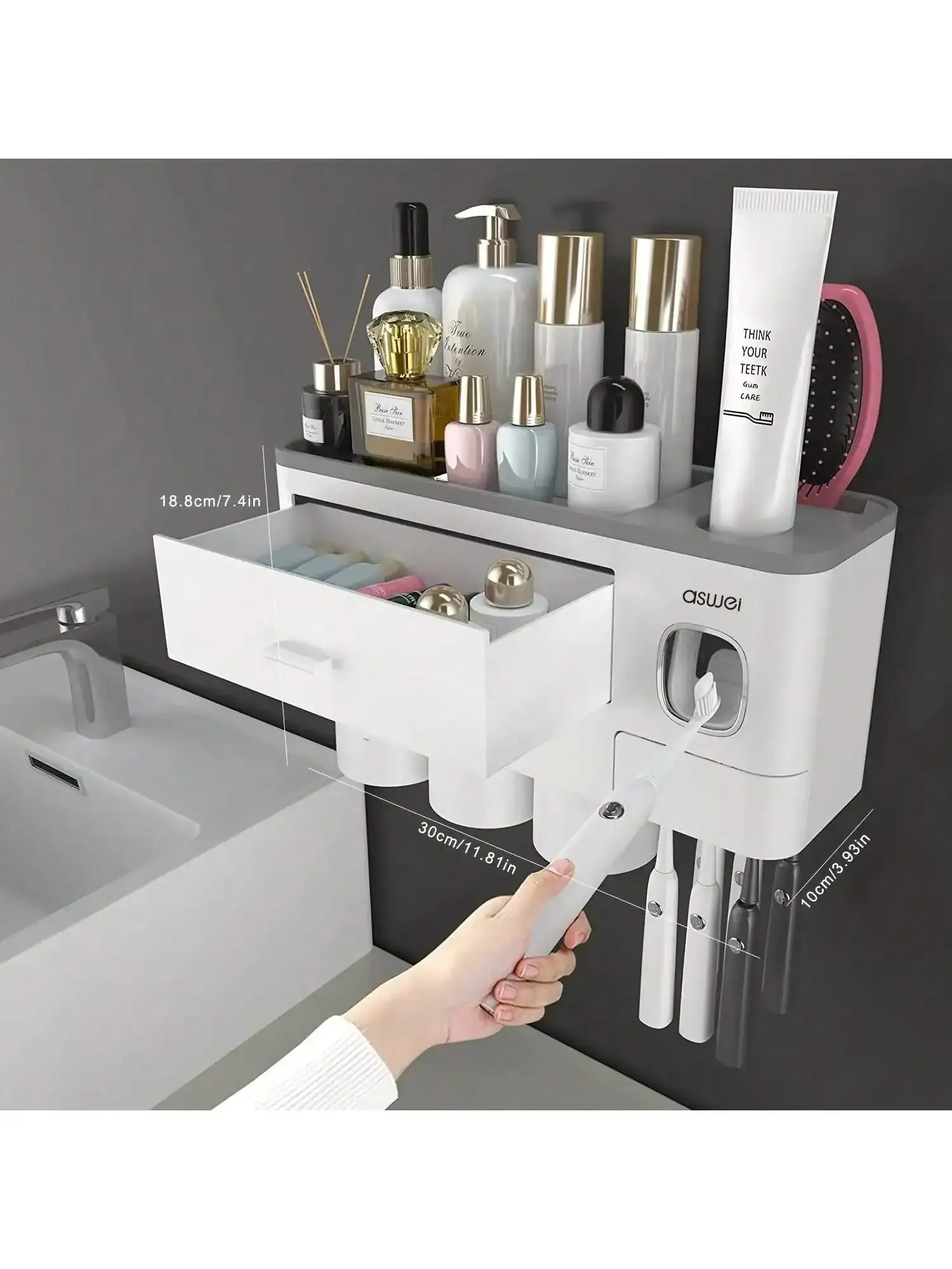 Organisateur de salle de bain dans un intérieur moderne