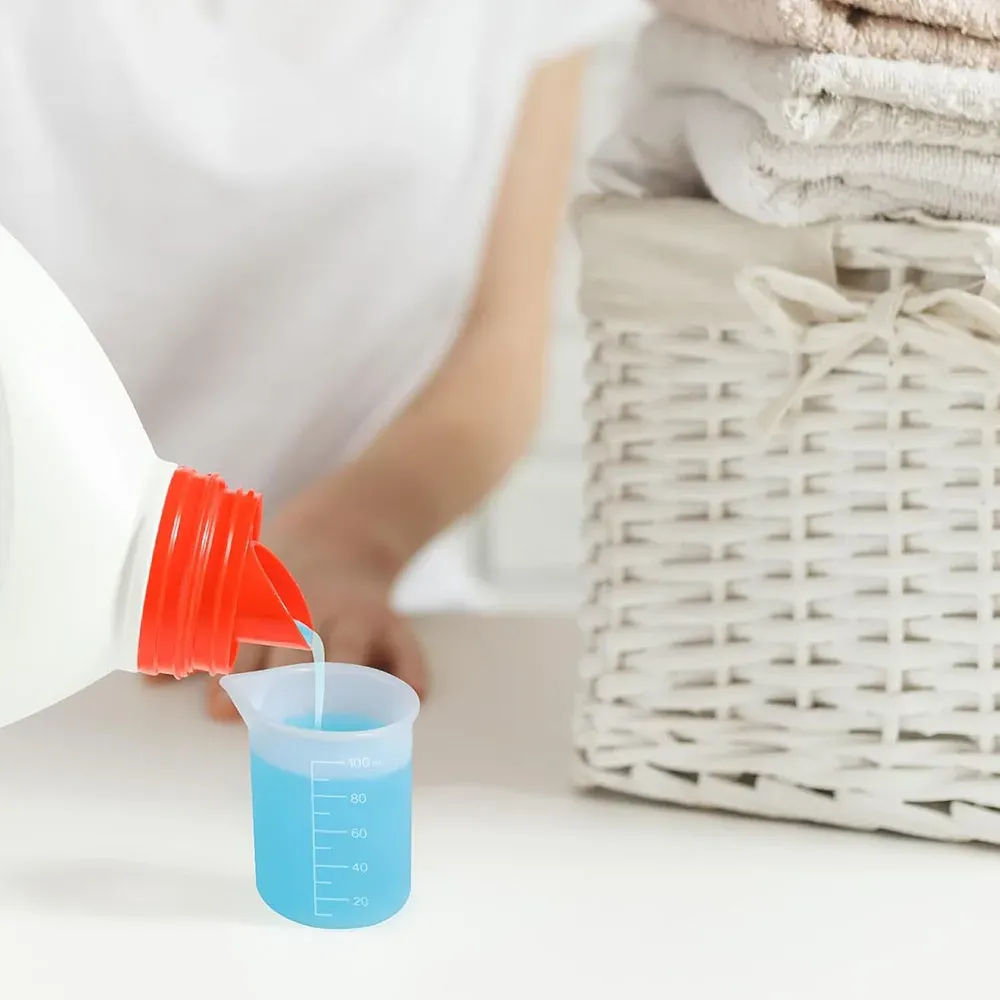 Lot de deux gobelets doseurs en silicone
