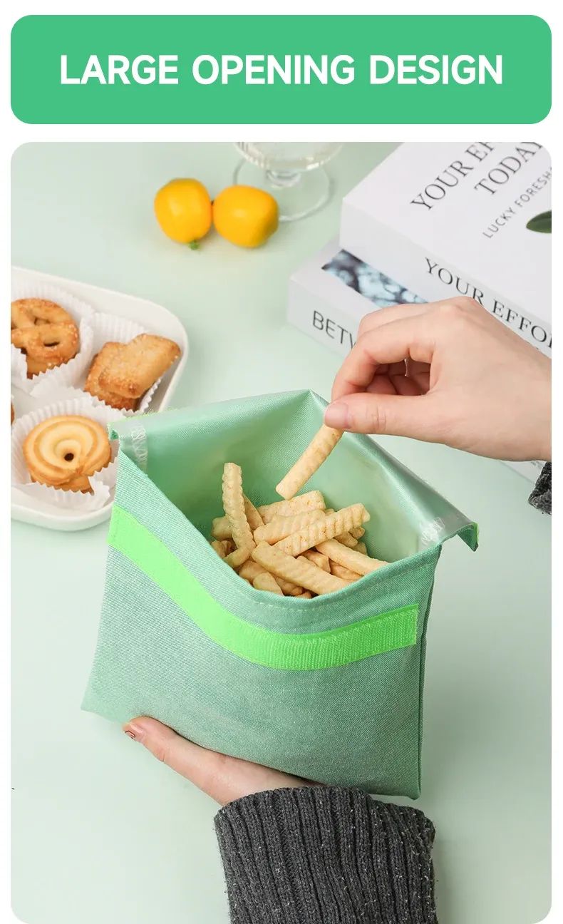 Sac à sandwich réutilisable en situation, avec collation