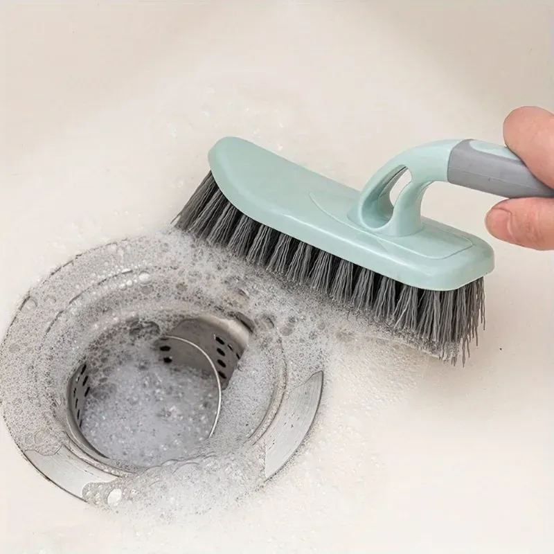 Brosse de nettoyage pour salle de bain