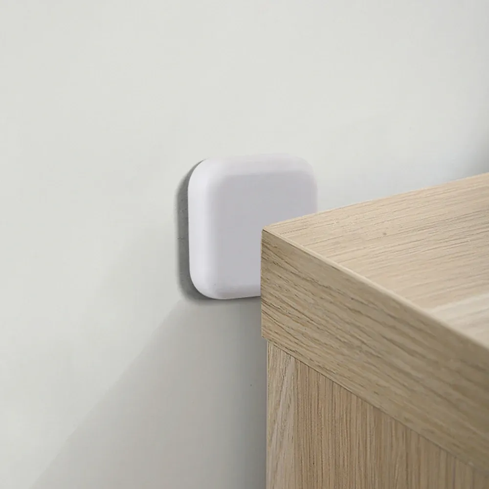 Butoir de porte fixé au mur