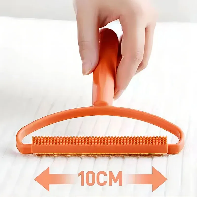 Rouleau anti-peluches pour vêtements : élimine les poils d'animaux et les peluches sur les tissus et meubles 2