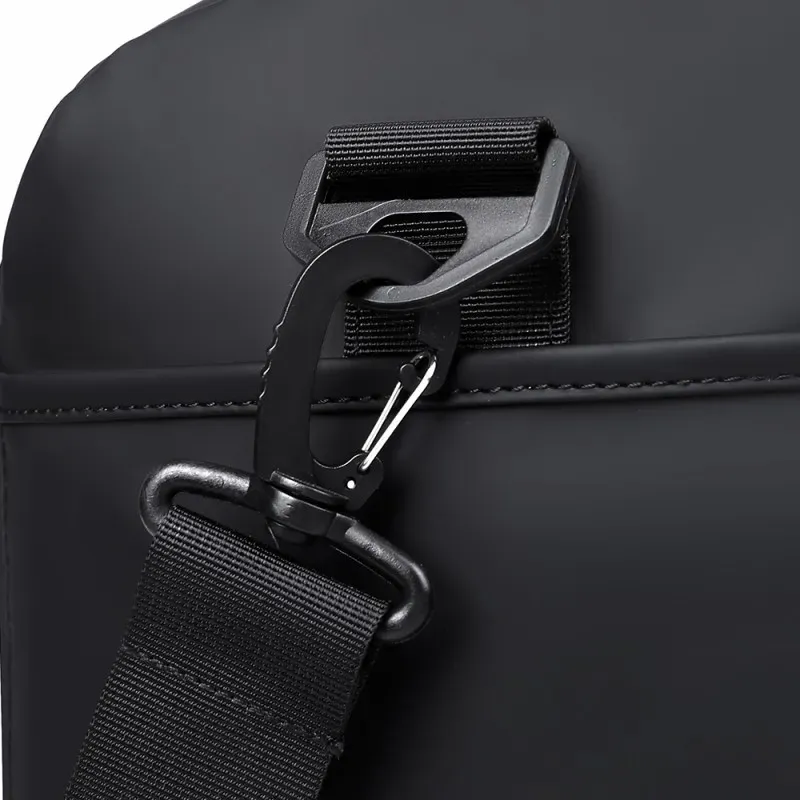 Sac de sport en situation, détail des finitions