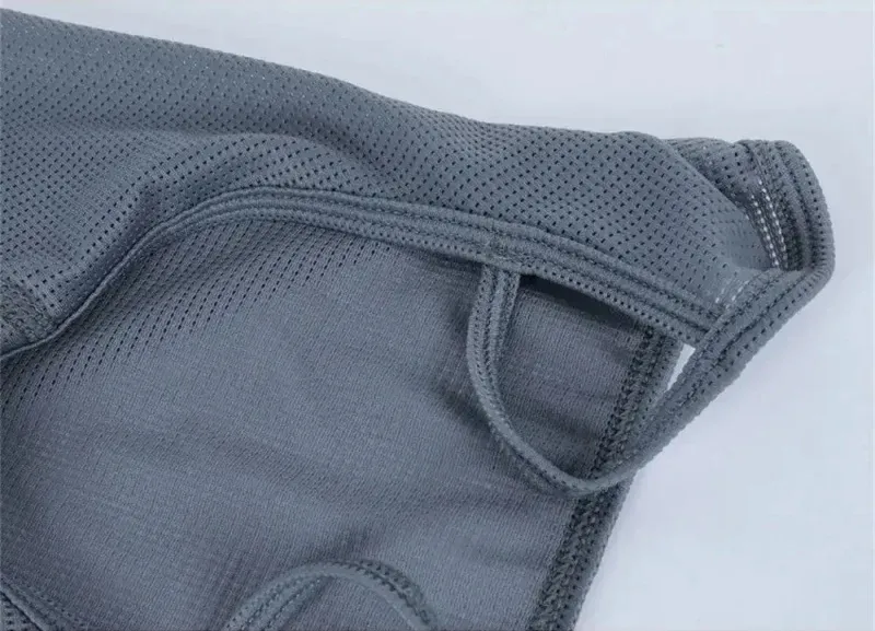 Cagoule intégrale en soie glacée, ambiance estivale