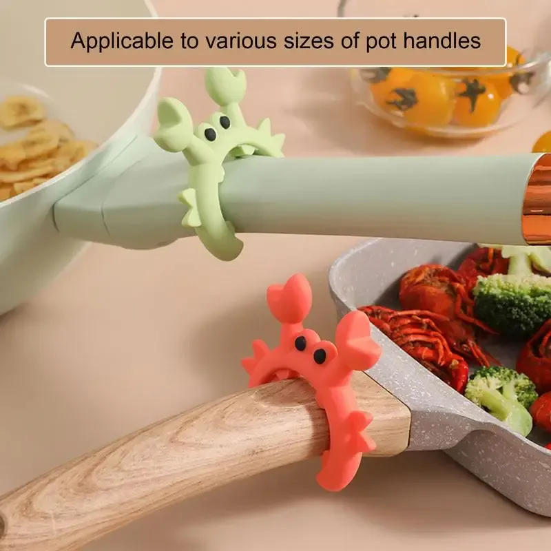 Support d'ustensile en silicone en forme de crabe anti-débordement pour cuisinière 2