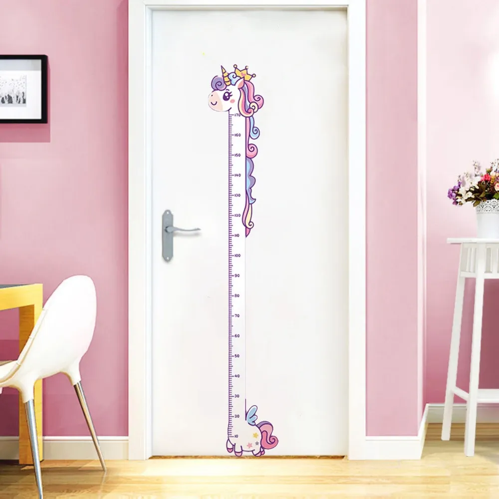 Décor mural de chambre d'enfant avec motifs animaux