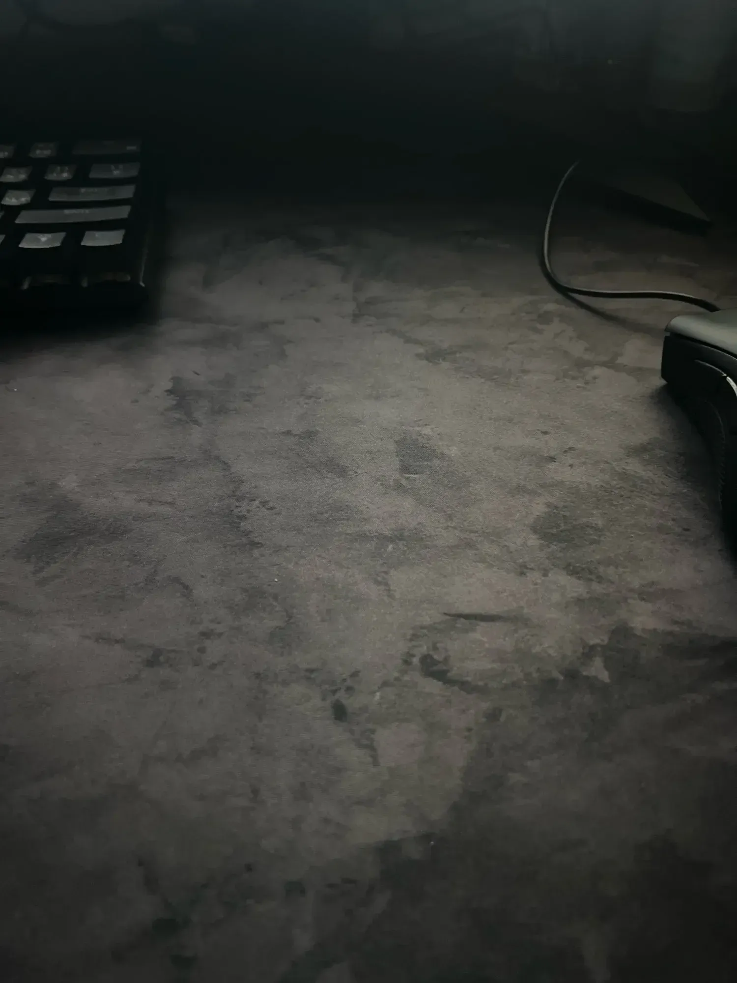 Grand tapis de souris Dapesuom gris vu d'ensemble