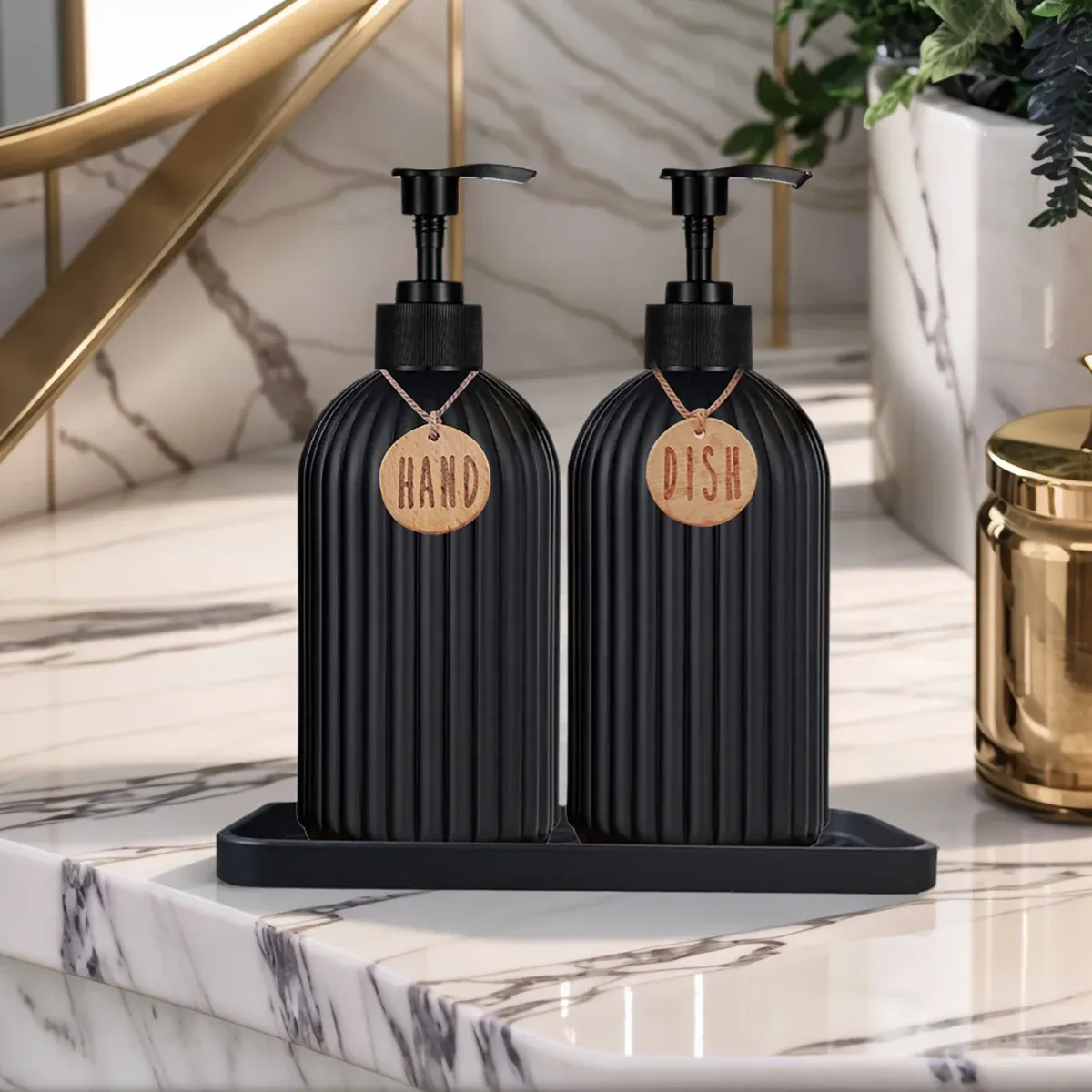 Distributeurs de savon de cuisine noirs avec plateau en silicone, flacons rechargeables pour savon mains et vaisselle de 500 ml, idéaux pour la décoration de l'évier, lot de 2 2