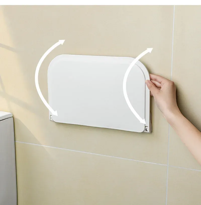 Étagère murale pliable installée