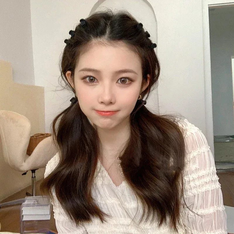 Mini griffes à cheveux, idées de coiffures